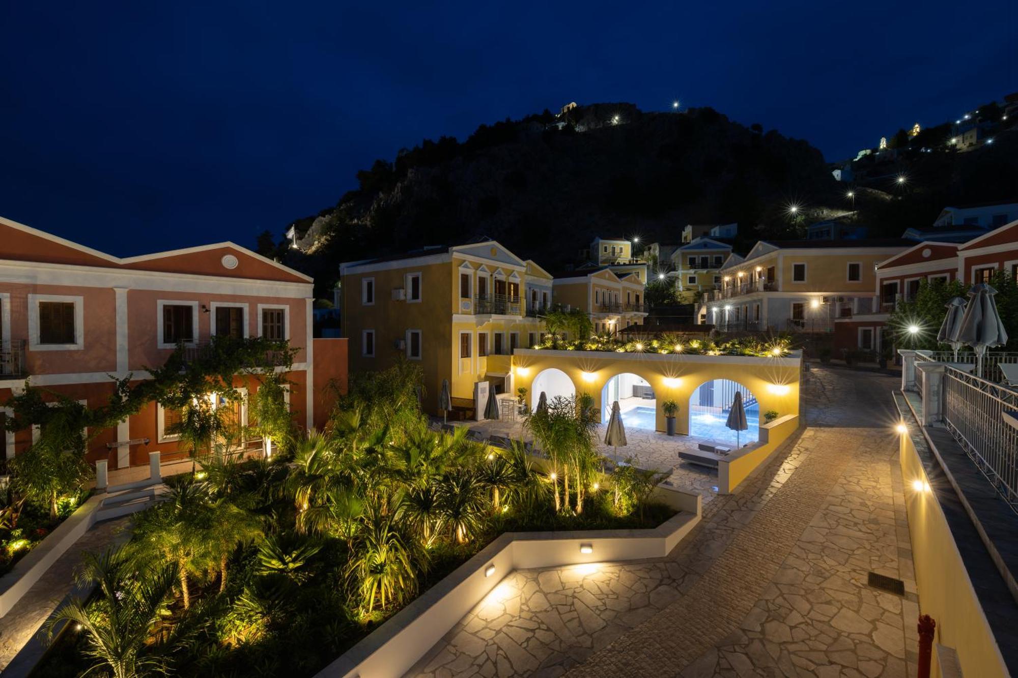 سيمي Opera House Hotel المظهر الخارجي الصورة
